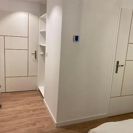 Pensión La Maison Blanche