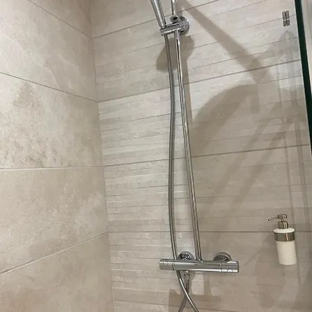 La Maison Blanche 1 布格奈斯