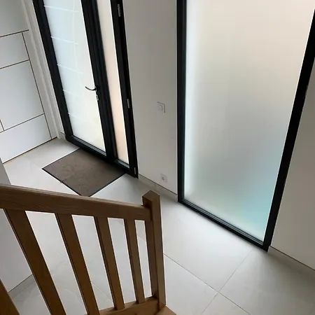 招待所 La Maison Blanche 布格奈斯