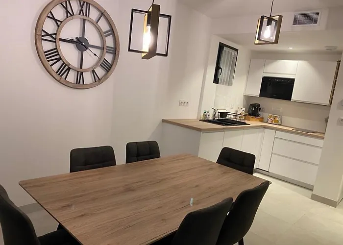 La Maison Blanche 3*